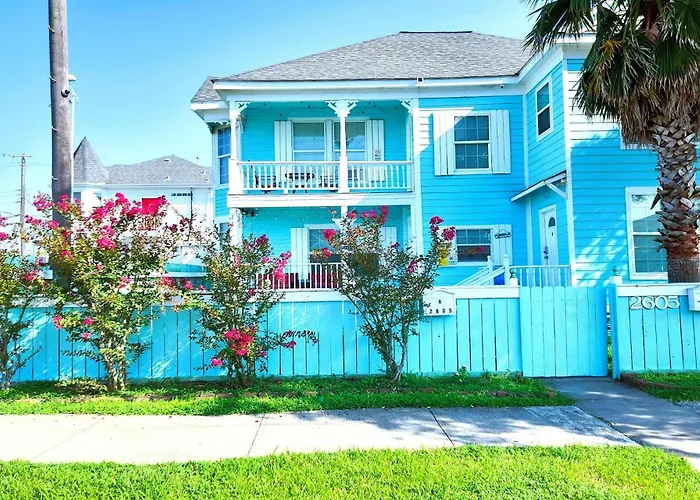 Casaazul-2605B-Pleasure Pier & Beach A Block Away- 3Bed 2Bath 7 Beds- 7 Minutes To Cruise Terminal